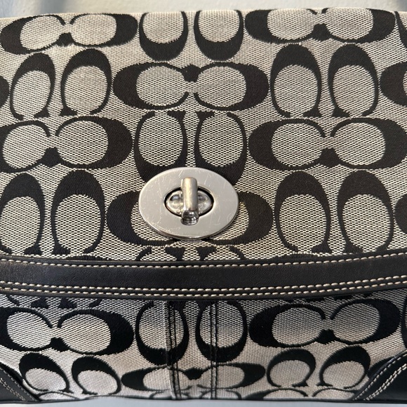 Y2K Coach Hampton Social Signature Flap Shoulder Bag - Picture 3 of 16